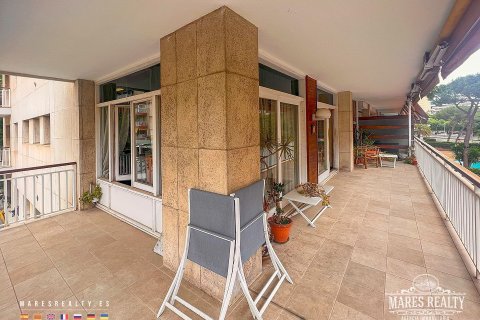 Apartment for sale Barcelona, Spain 4 bedrooms, 150 sq.m. No. 113254 - photo 8