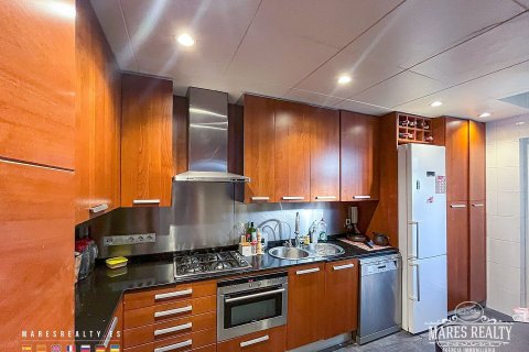 Apartment for sale Barcelona, Spain 3 bedrooms, 108 sq.m. No. 113255 - photo 6