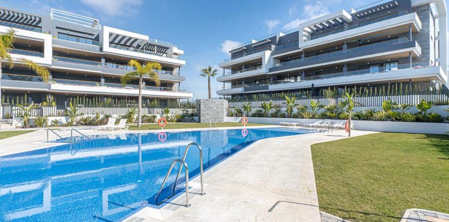 Apartment in Torrevieja, Alicante, Spain 1 bedroom, 55 sq.m. No. 104991