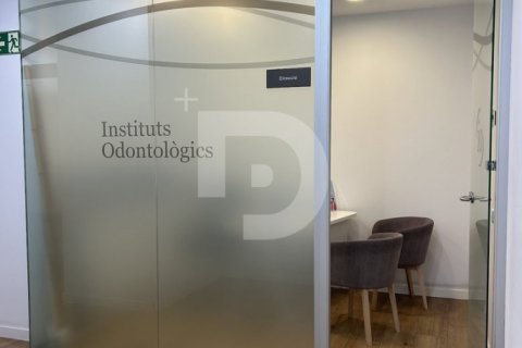 Commercial property for sale in Barcelona, Spain 418 sq.m. No. 154896 - photo 11