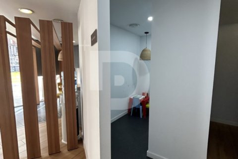 Commercial property for sale in Barcelona, Spain 418 sq.m. No. 154896 - photo 8