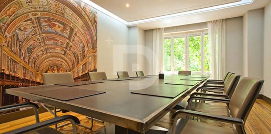 Retail store in Sant Marti, Barcelona, Spain 365 sq.m. No. 154895