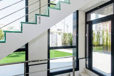 Villa en venta en Dehesa De Campoamor, Alicante, España 3 dormitorios, 319 m2 No. 154470 - foto 20