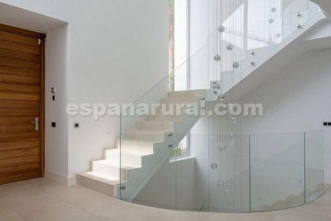 Villa pārdošanā Benahavis, Malaga, Spānijā 4 istabas, 423 m2 Nr. 144178 - attēls 2