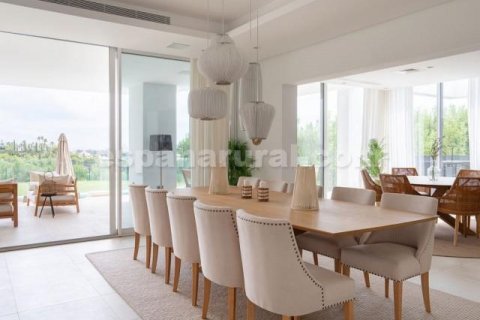 Villa pārdošanā Benahavis, Malaga, Spānijā 4 istabas, 423 m2 Nr. 144178 - attēls 4