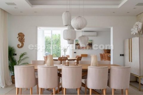 Villa pārdošanā Benahavis, Malaga, Spānijā 4 istabas, 423 m2 Nr. 144178 - attēls 7