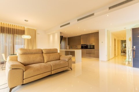 Villa pārdošanā Campoamor, Alicante, Spānijā 4 istabas, 190 m2 Nr. 144179 - attēls 6