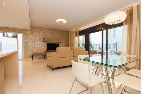 Villa pārdošanā Campoamor, Alicante, Spānijā 4 istabas, 190 m2 Nr. 144179 - attēls 13