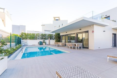 Villa pārdošanā Campoamor, Alicante, Spānijā 4 istabas, 190 m2 Nr. 144179 - attēls 1