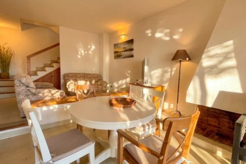 Lägenhet för uthyrning i Sant Elm, Mallorca, Spanien 3 sovrum, 90 kvm. Nr. 160935 - foto 2