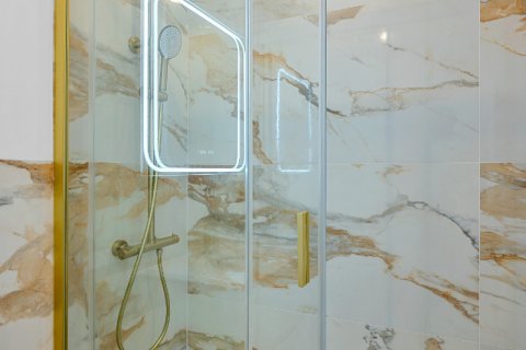 Apartamento en venta en Torrevieja, Alicante, España 2 dormitorios, 70 m2 No. 190371 - foto 20