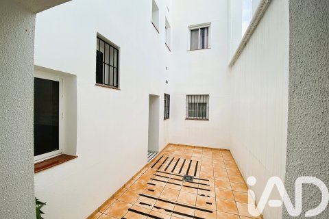 Apartamento en venta en Chiclana de la Frontera, Cádiz, España 2 dormitorios, 63 m2 No. 185302 - foto 3
