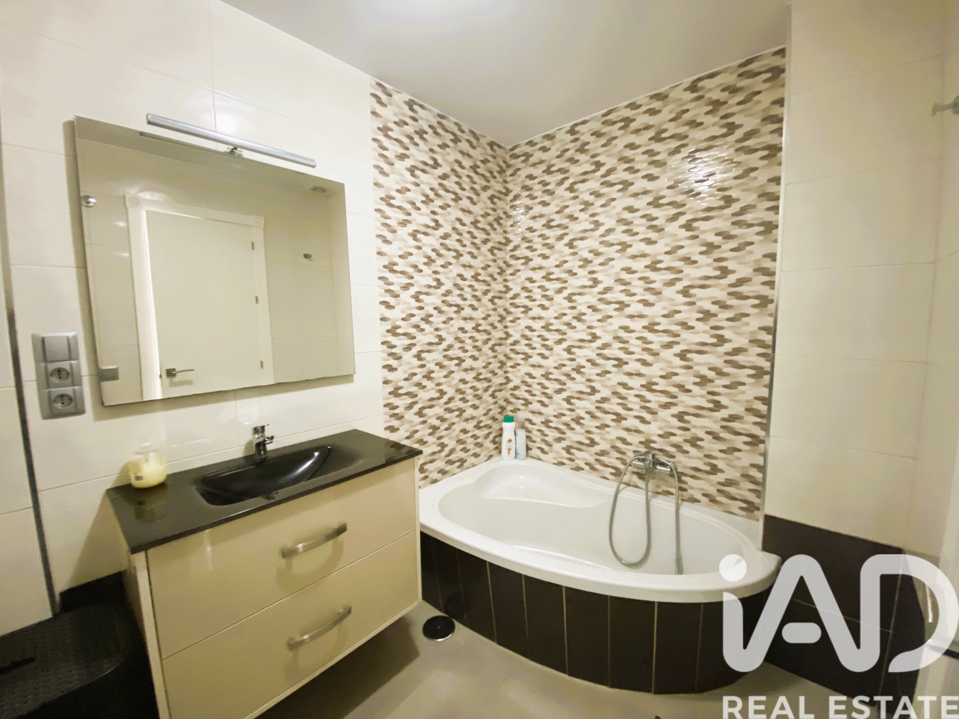 Apartment in Chiclana de la Frontera, Cadiz, Spain 2 bedrooms, 63 sq.m. No. 185302