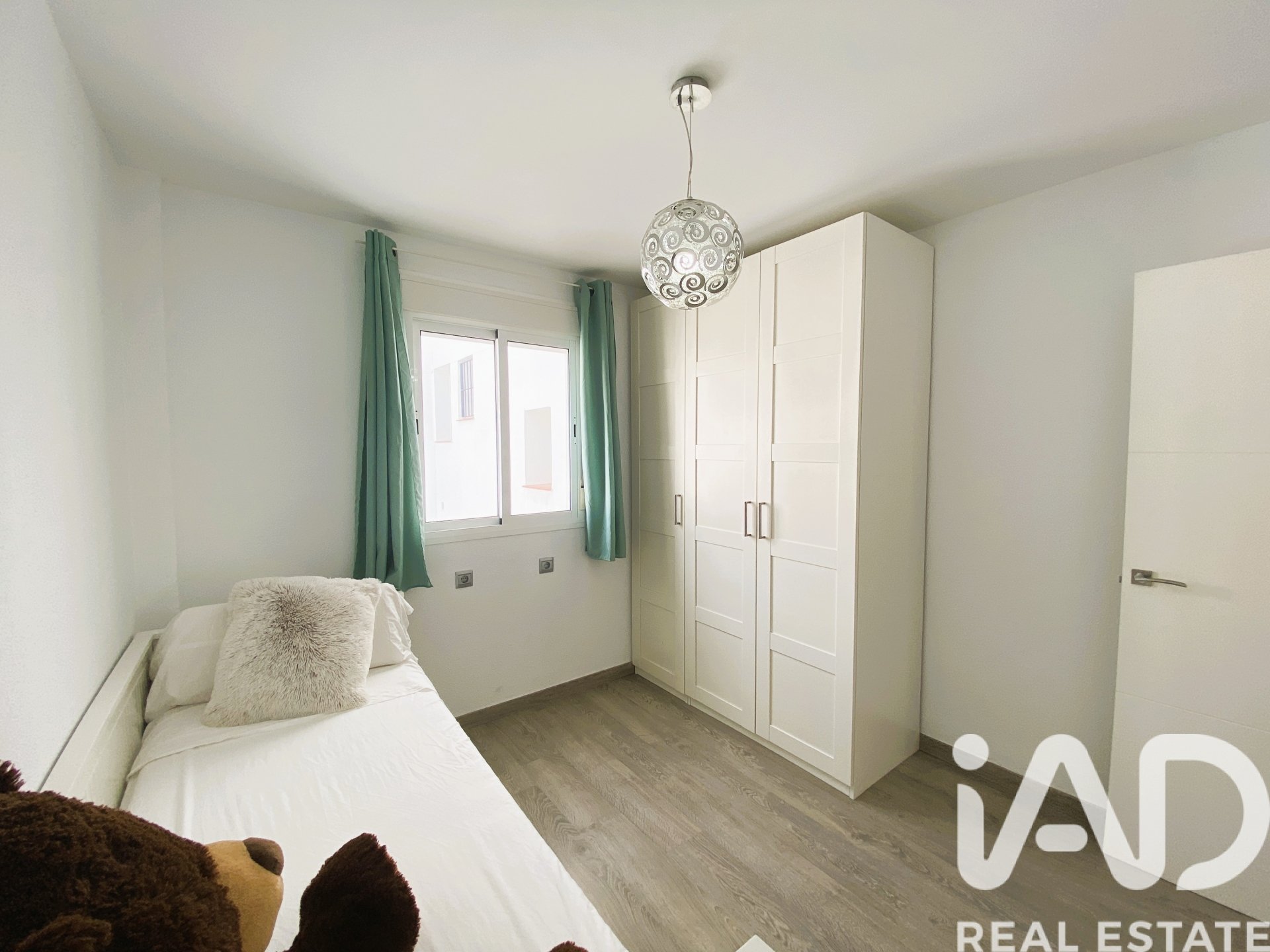 Apartment in Chiclana de la Frontera, Cadiz, Spain 2 bedrooms, 63 sq.m. No. 185302