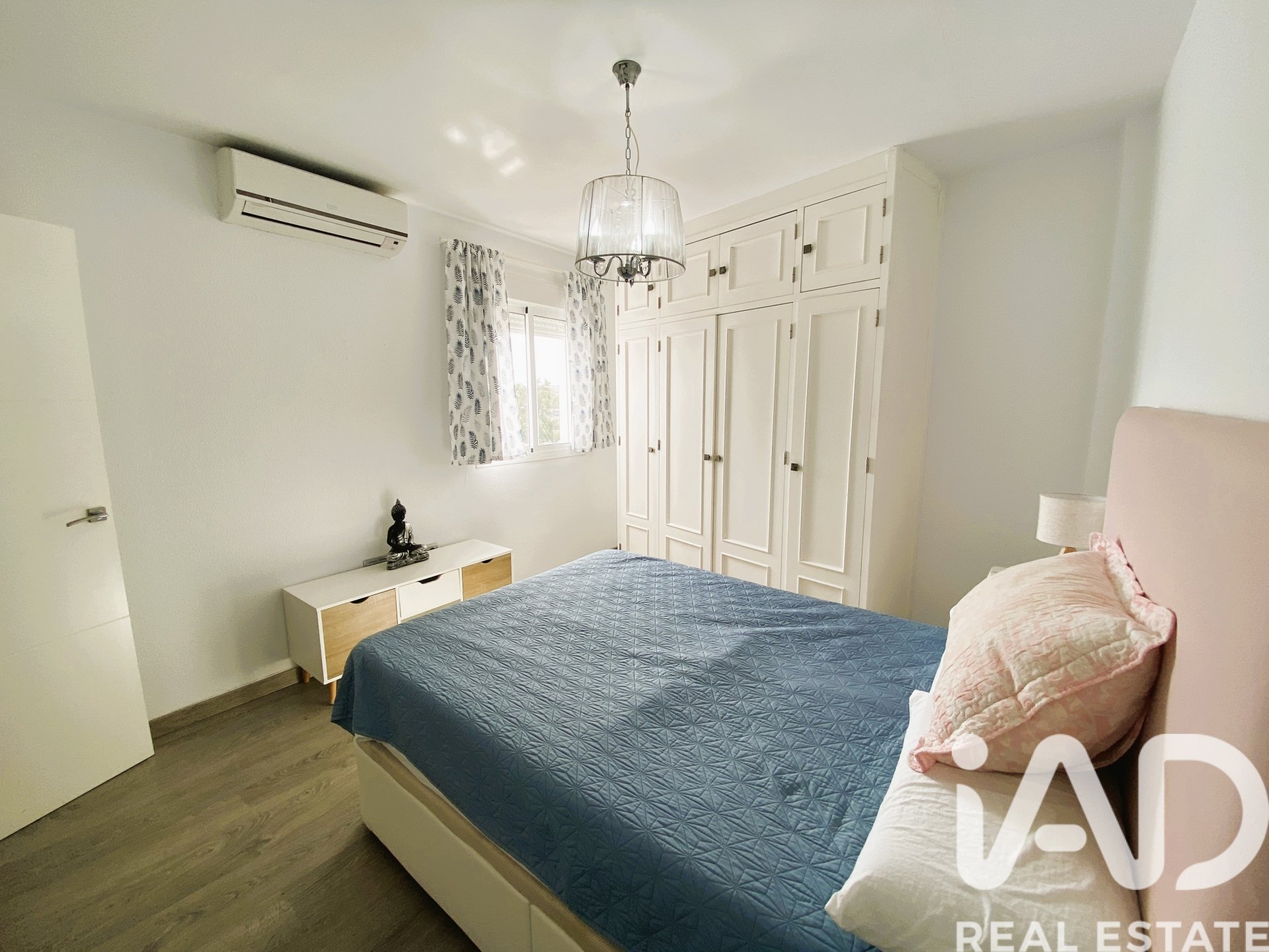 Apartment in Chiclana de la Frontera, Cadiz, Spain 2 bedrooms, 63 sq.m. No. 185302