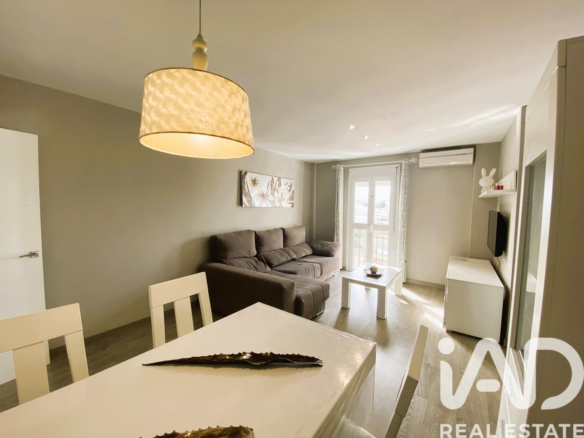 Apartment in Chiclana de la Frontera, Cadiz, Spain 2 bedrooms, 63 sq.m. No. 185302