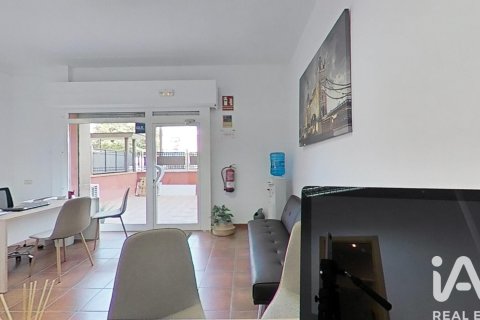 Commercial property for sale in Segur de Calafell, Tarragona, Spain 1 bedroom, 41 sq.m. No. 185296 - photo 9