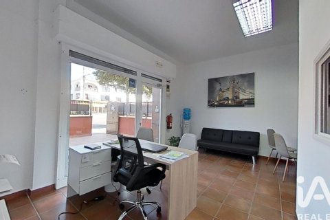 Commercial property for sale in Segur de Calafell, Tarragona, Spain 1 bedroom, 41 sq.m. No. 185296 - photo 7