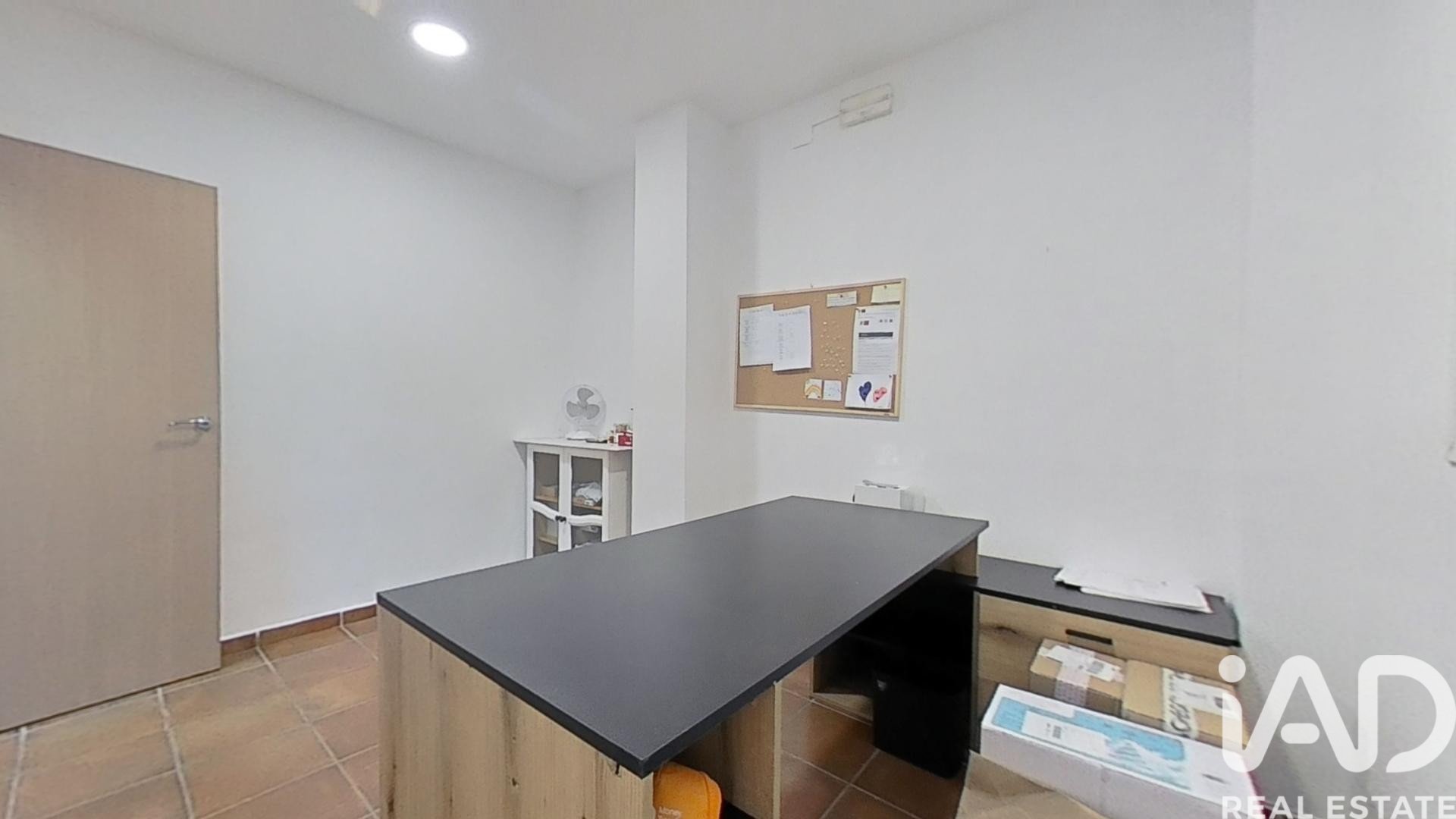 Commercial property in Segur de Calafell, Tarragona, Spain 1 bedroom, 41 sq.m. No. 185296