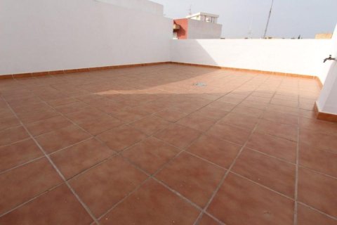 Takvåning i Guardamar del Segura, Alicante, Spanien 3 sovrum, 94 kvm. Nr. 183850