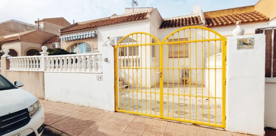 House à Torrevieja, Alicante, Espagne 2 chambres, 53 m2 No. 183851