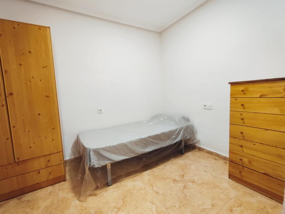 House in Torrevieja, Alicante, Spain 2 bedrooms, 53 sq.m. No. 183851