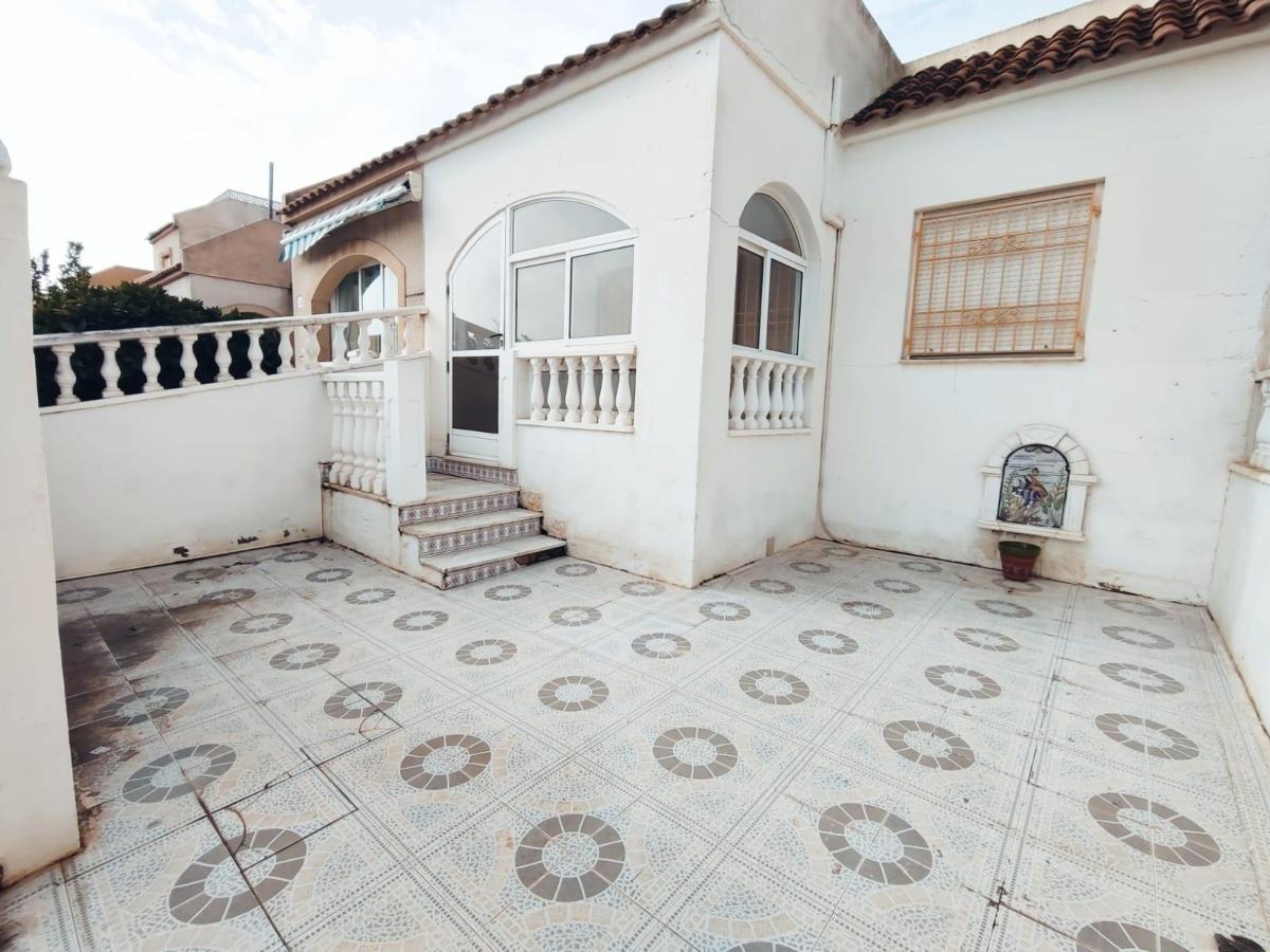 House in Torrevieja, Alicante, Spain 2 bedrooms, 53 sq.m. No. 183851