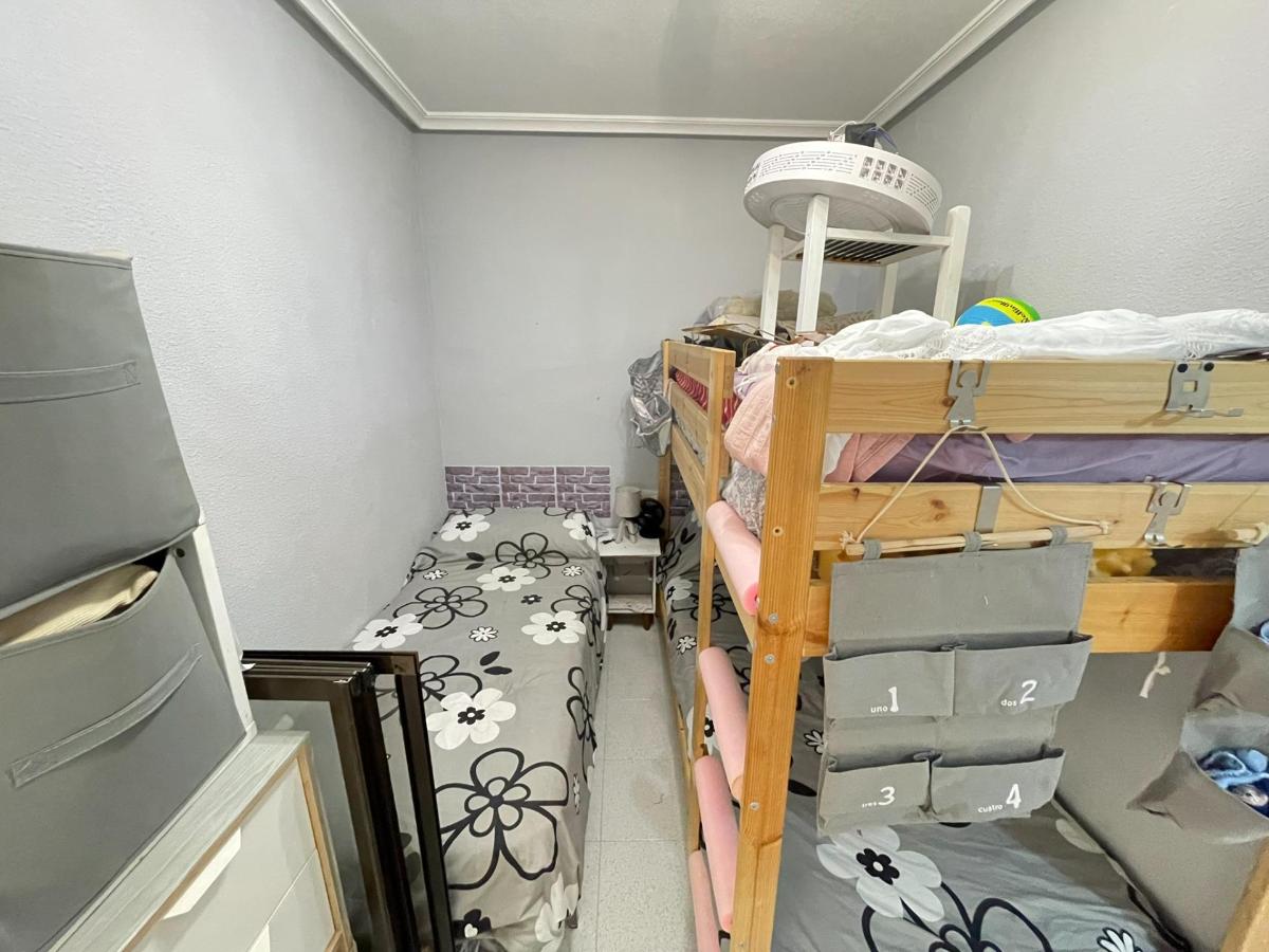 Apartment in Guardamar del Segura, Alicante, Spain 2 bedrooms, 64 sq.m. No. 183856