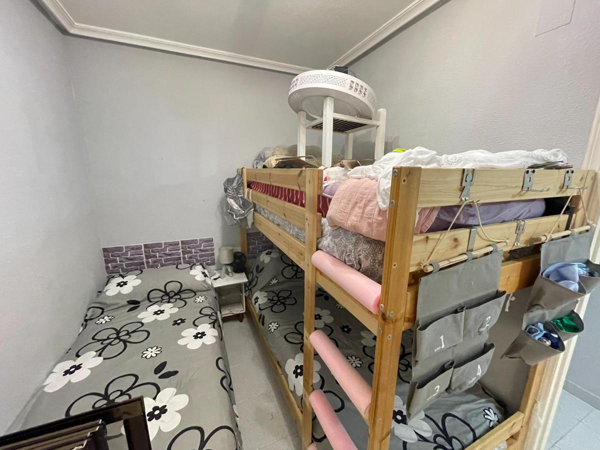 Apartment in Guardamar del Segura, Alicante, Spain 2 bedrooms, 64 sq.m. No. 183856