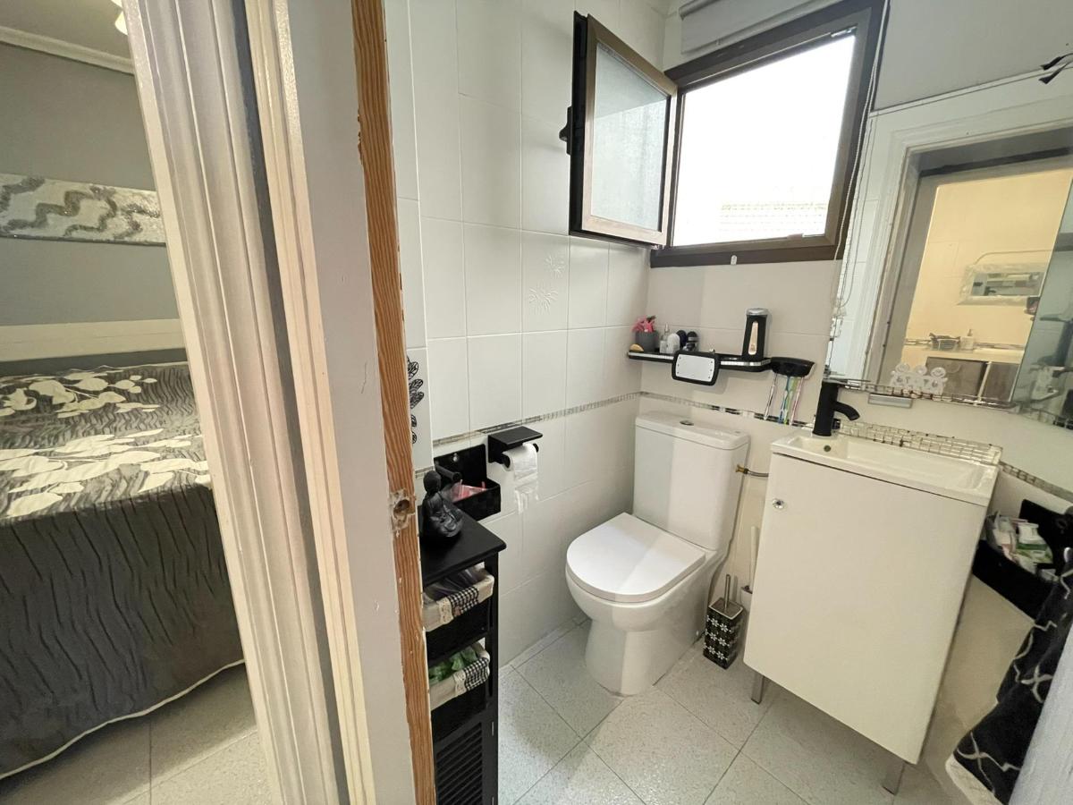 Apartment in Guardamar del Segura, Alicante, Spain 2 bedrooms, 64 sq.m. No. 183856