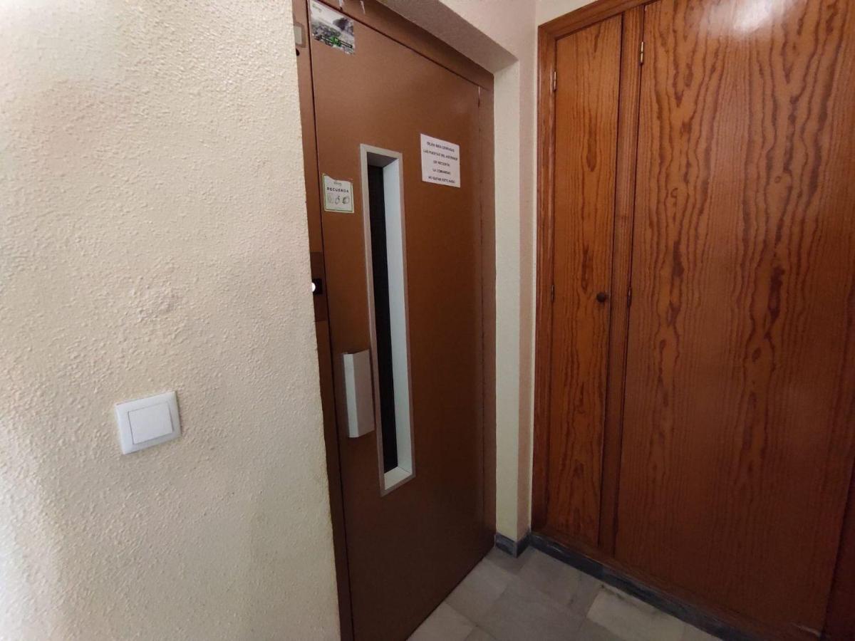 Apartment in Guardamar del Segura, Alicante, Spain 2 bedrooms, 64 sq.m. No. 183856