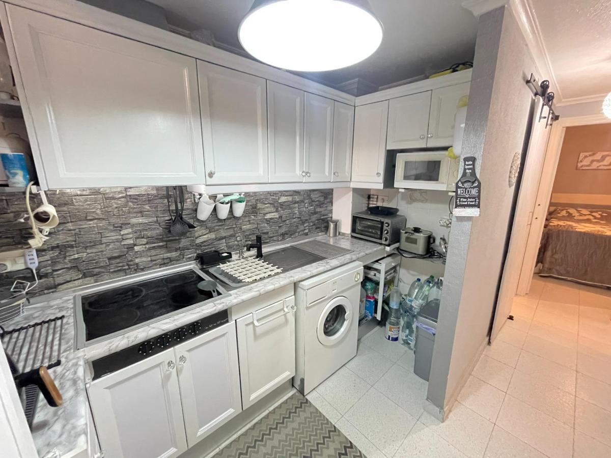 Apartment in Guardamar del Segura, Alicante, Spain 2 bedrooms, 64 sq.m. No. 183856