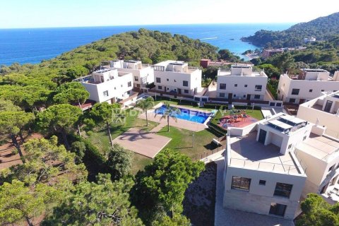 Kamienica w Lloret de Mar, Girona, Hiszpania 3 sypialnie, 145 mkw. nr 177039 – zdjęcie 7