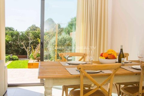 Kamienica w Lloret de Mar, Girona, Hiszpania 3 sypialnie, 145 mkw. nr 177039 – zdjęcie 10