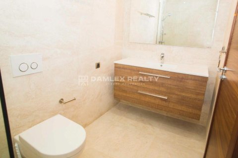 Kamienica w Lloret de Mar, Girona, Hiszpania 3 sypialnie, 145 mkw. nr 177039 – zdjęcie 15