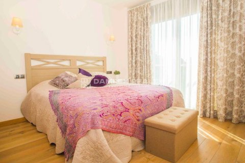 Kamienica w Lloret de Mar, Girona, Hiszpania 3 sypialnie, 145 mkw. nr 177039 – zdjęcie 20