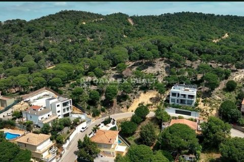 Dom w Lloret de Mar, Girona, Hiszpania 4 sypialnie, 336 mkw. nr 177040