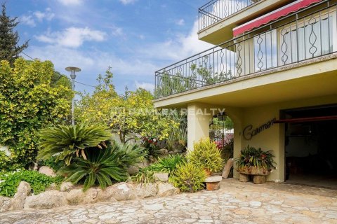 Willa w Platja D'aro, Girona, Hiszpania 6 sypialni, 365 mkw. nr 177038 – zdjęcie 6
