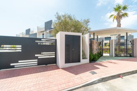 Bungalow en venta en Torrevieja, Alicante, España 3 dormitorios, 82 m2 No. 156008 - foto 21