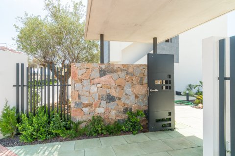 Bungalow en venta en Torrevieja, Alicante, España 3 dormitorios, 74 m2 No. 156009 - foto 20