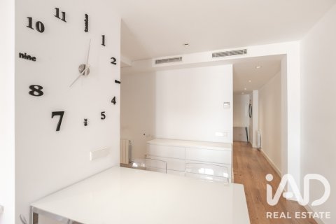 Wohnung zum Verkauf in Barcelona, Spanien 2 Schlafzimmer, 72 m2 Nr. 192161 - Foto 3