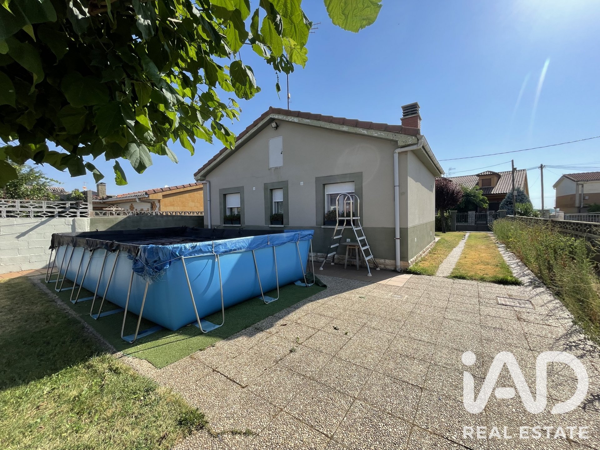 House in Chozas de Abajo, Leon, Spain 2 bedrooms, 98 sq.m. No. 192164