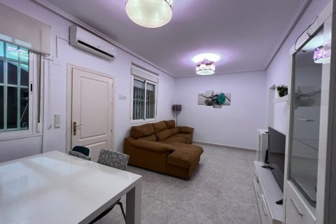 Villa till salu i Ciudad Quesada, Alicante, Spanien 3 sovrum, 150 kvm. Nr. 145363 - foto 8