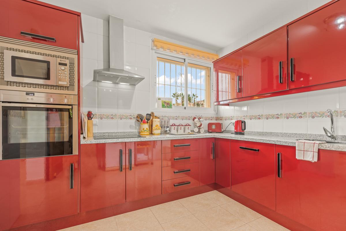 Villa en Algorfa, Alicante, España 4 dormitorios, 220 m2 No. 112903