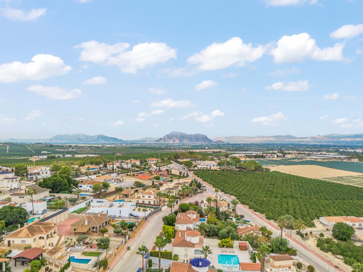 Villa en Algorfa, Alicante, España 4 dormitorios, 220 m2 No. 112903