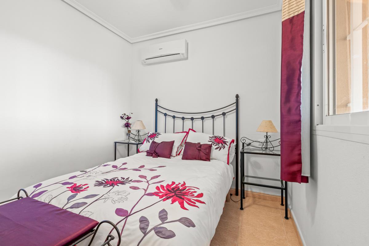 Villa en Algorfa, Alicante, España 4 dormitorios, 220 m2 No. 112903