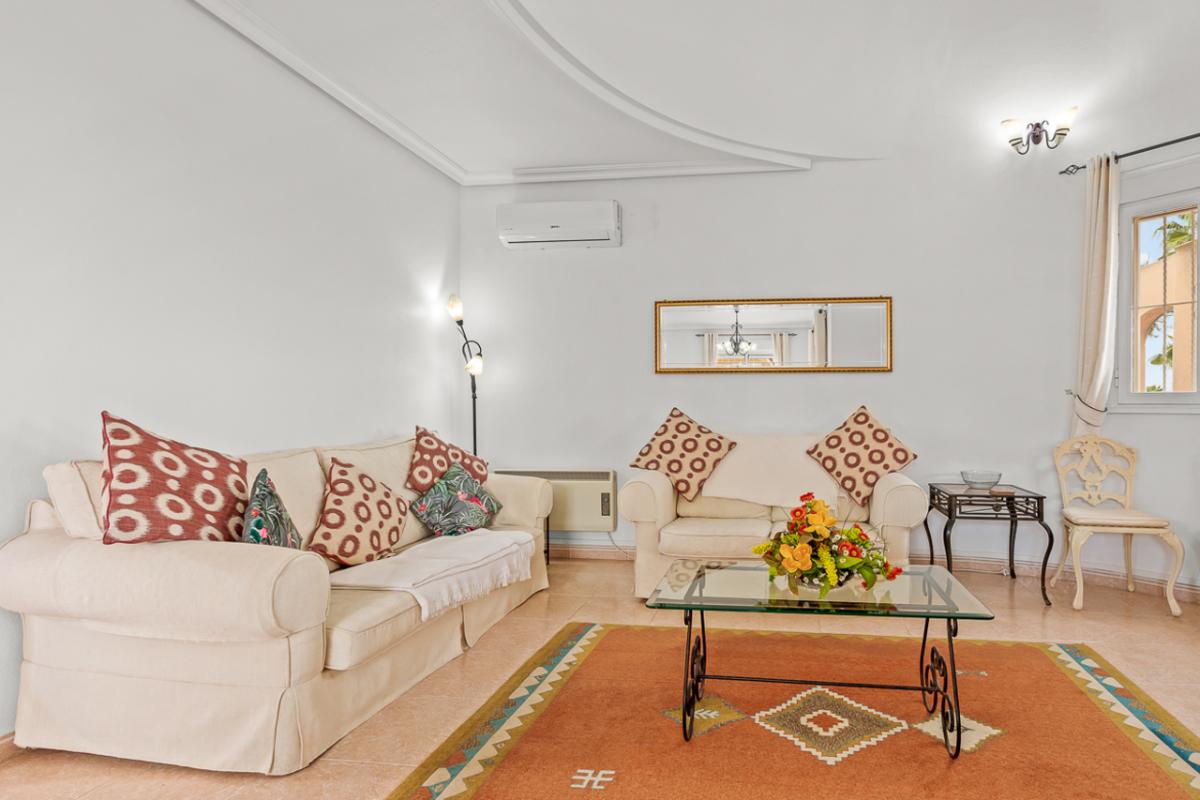 Villa en Algorfa, Alicante, España 4 dormitorios, 220 m2 No. 112903