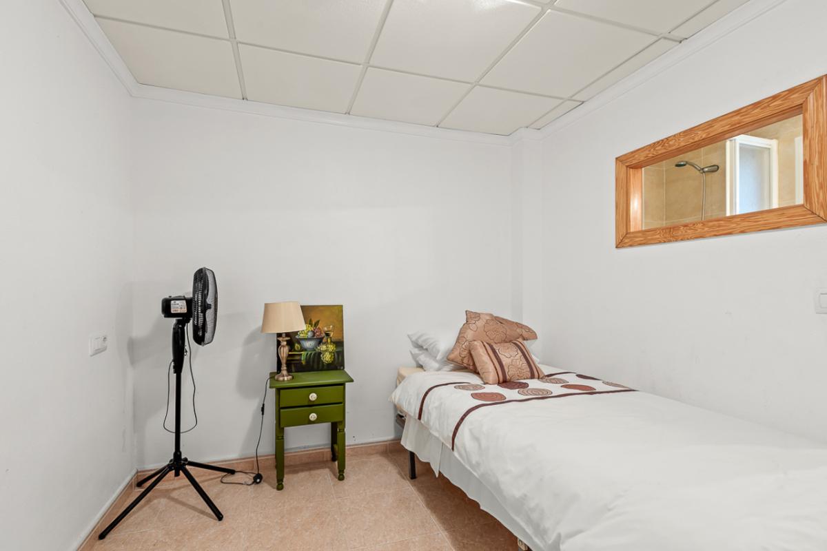Villa en Algorfa, Alicante, España 4 dormitorios, 220 m2 No. 112903