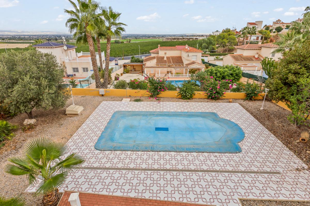 Villa en Algorfa, Alicante, España 4 dormitorios, 220 m2 No. 112903