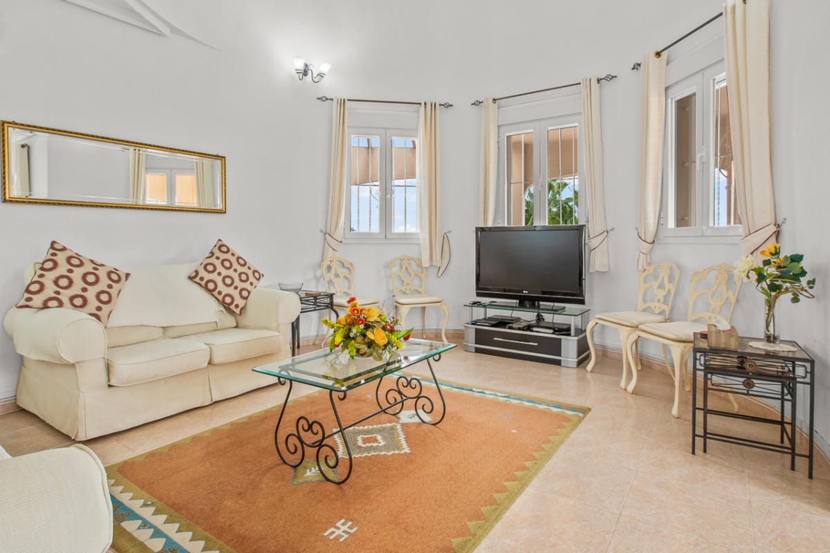 Villa en Algorfa, Alicante, España 4 dormitorios, 220 m2 No. 112903